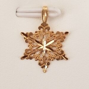 14K Gold Snowflake Pendant